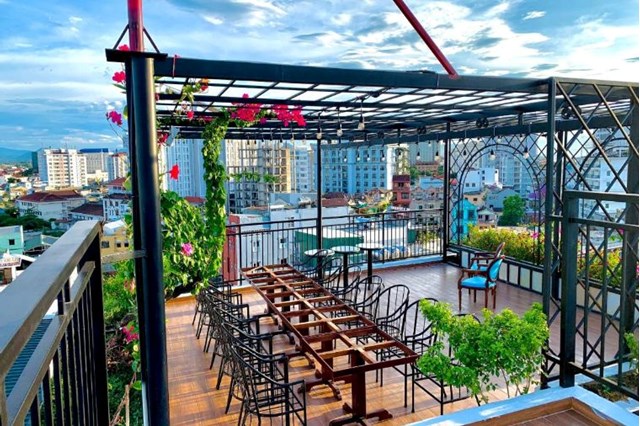 Jade Scene Hotel Huế